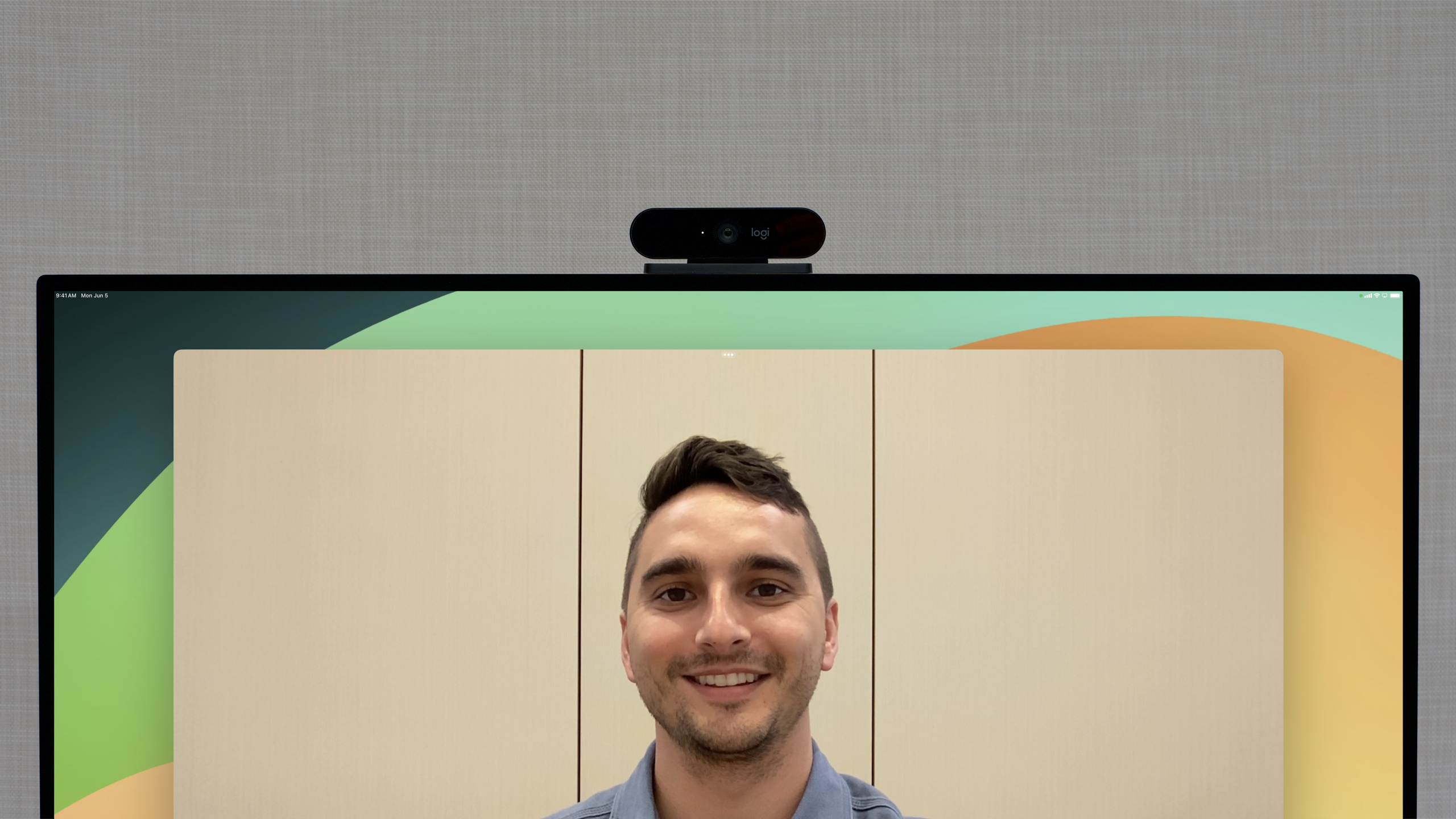 Support external cameras in your iPadOS app